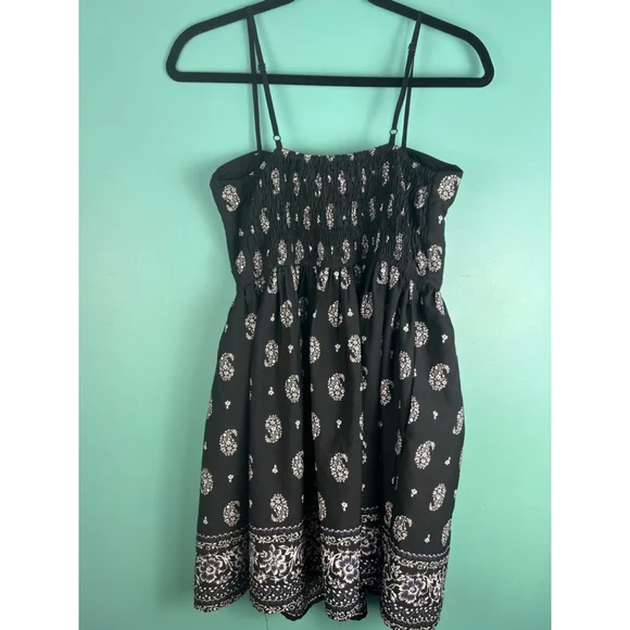 Women's Band of Gypsies Black White Paisley Mini Dress Size M - Picture 6 of 6